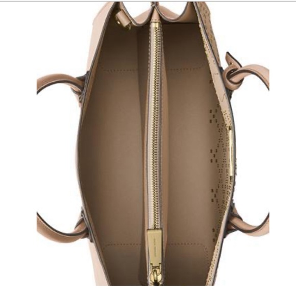 Michael Kors MERCER STUD & GROMMET LARGE CONVERTIBLE TOTE Pink Handbag - Picture 4 of 8